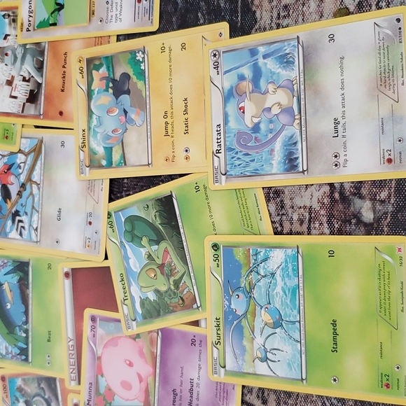 Lot #3- 33 Mint Pokemon Cards - Picture 6 of 7